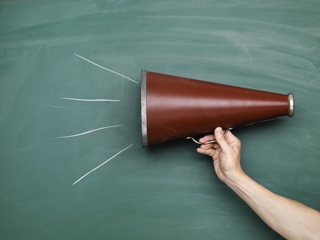 pitch megaphone Social Media News This Week: Chris Abraham on Pitching Bloggers